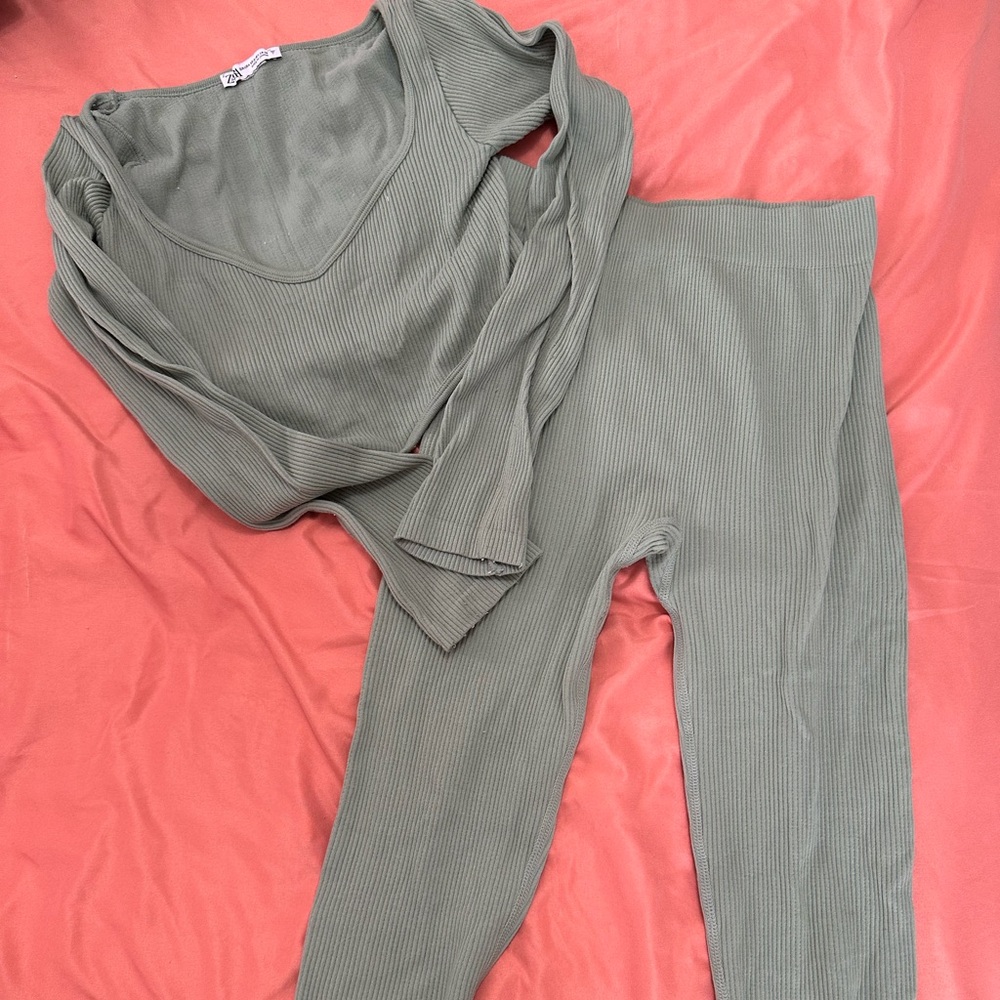 Zara Matching top and legging set